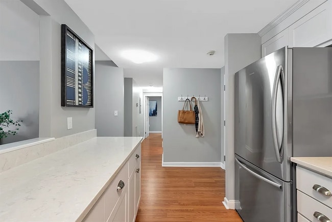 Building Photo - Watermill Place