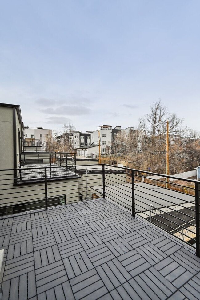 Building Photo - Modern 3BD, 3.5BA Sloan’s Lake Home with Rooftop Deck and 1-Car Garage
