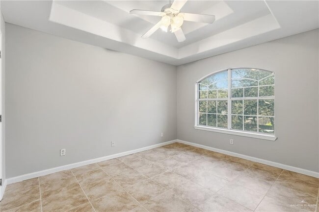 Building Photo - 21 S 25th St