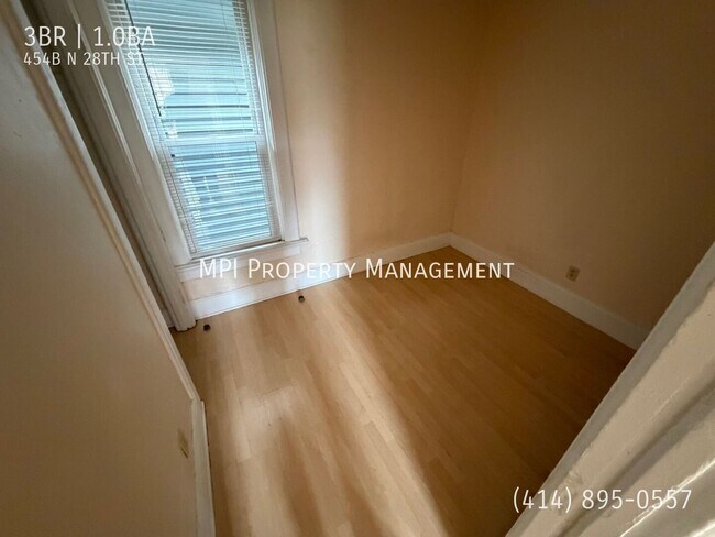 Building Photo - 454B N 28TH ST-