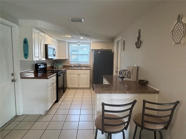 Building Photo - 3201 Elkridge Dr