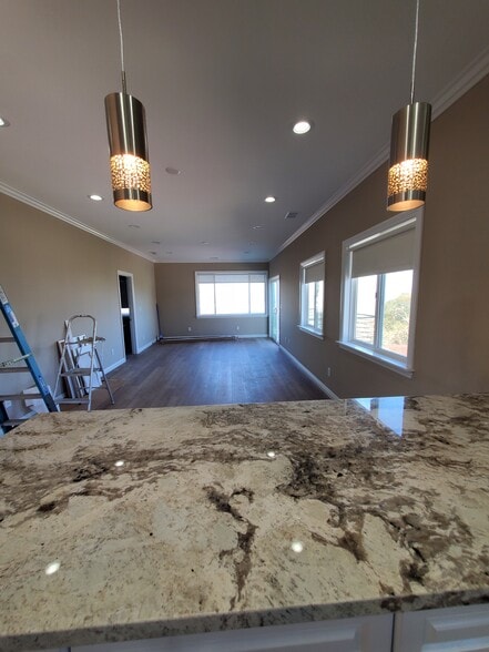 Living space - 6475 Dwane Ave