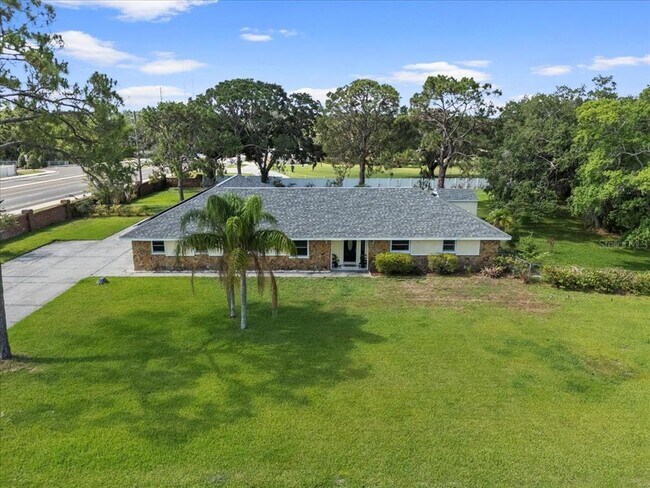 Building Photo - 903 Tomahawk Trail