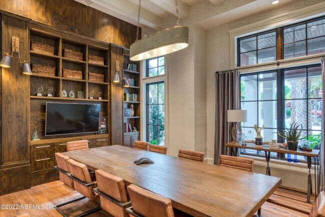 Building Photo - 55 Bluebonnet Way