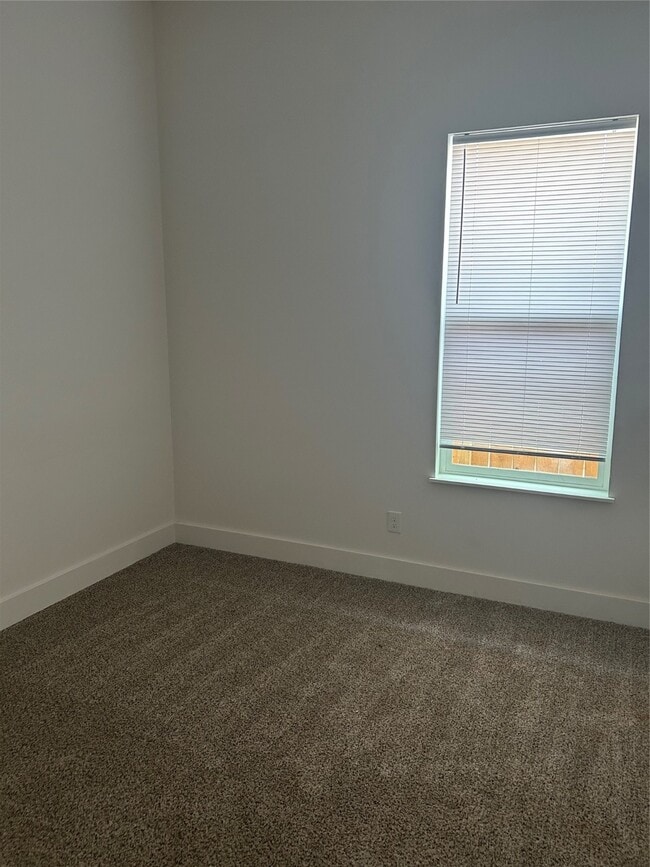 Building Photo - 8203 Sparta St