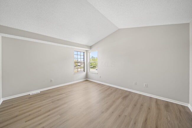 Building Photo - 3268 Stadler Dr