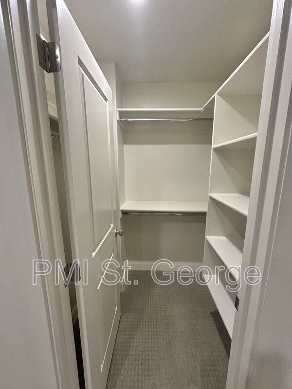 Building Photo - 3226 E 2930 S