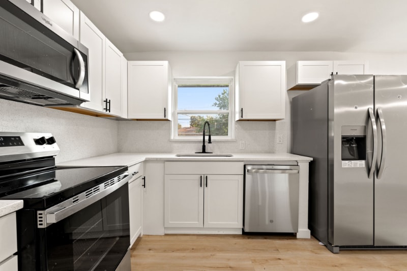 Building Photo - 11380 Lanewood Cir