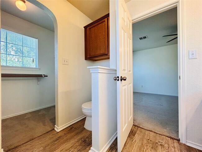 Building Photo - 3400 Etheredge Dr