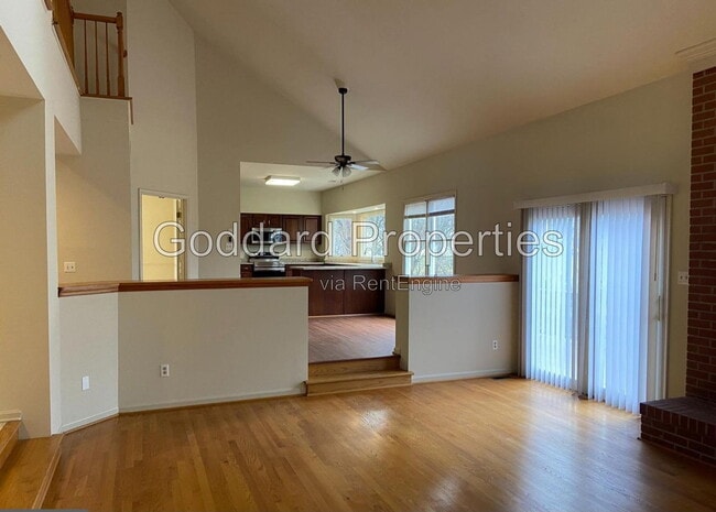 Building Photo - 10225 Club House Court