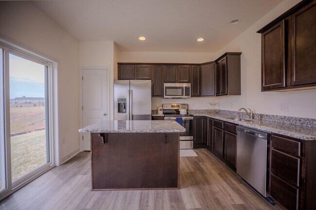 Building Photo - 3 Bedroom Duplexes