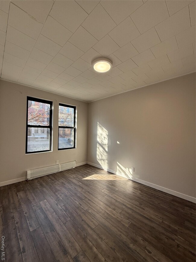 Building Photo - 43-13 25th Ave