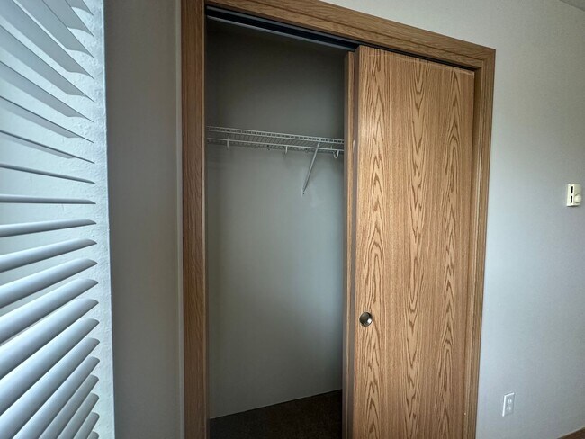 Building Photo - 3 Bed, 2 Bath close to Downtown Ferndale