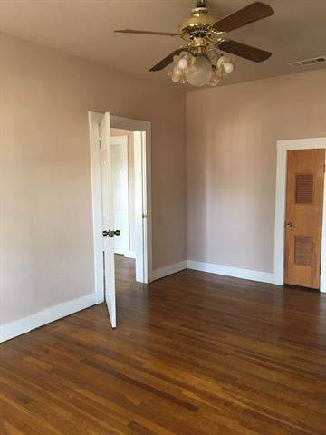 Building Photo - 1390 FM 1187