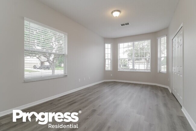 Building Photo - 166 Westmoreland Cir