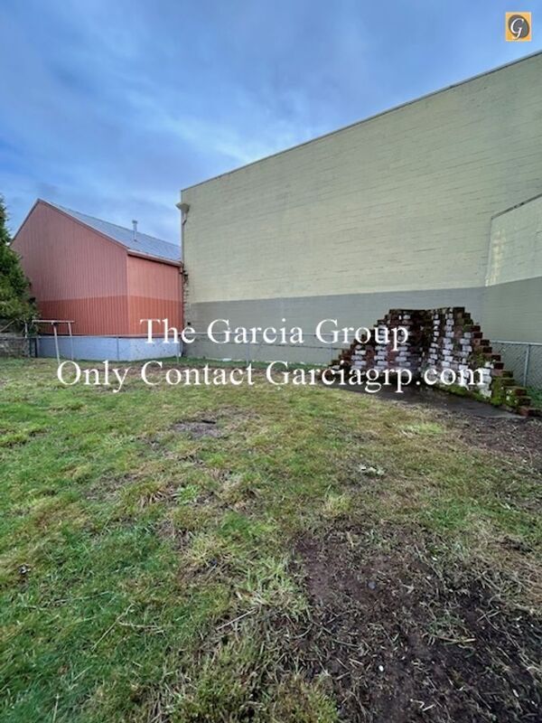 Building Photo - 6924 NE 7th Ave