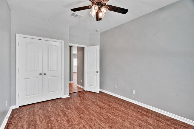 Building Photo - 617 Rancho Verde Dr