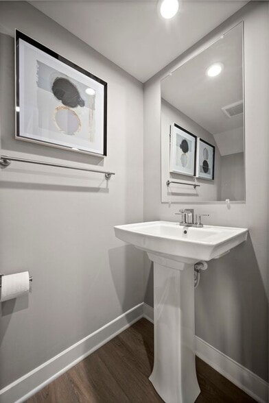 Building Photo - 171 Woodgate Cir