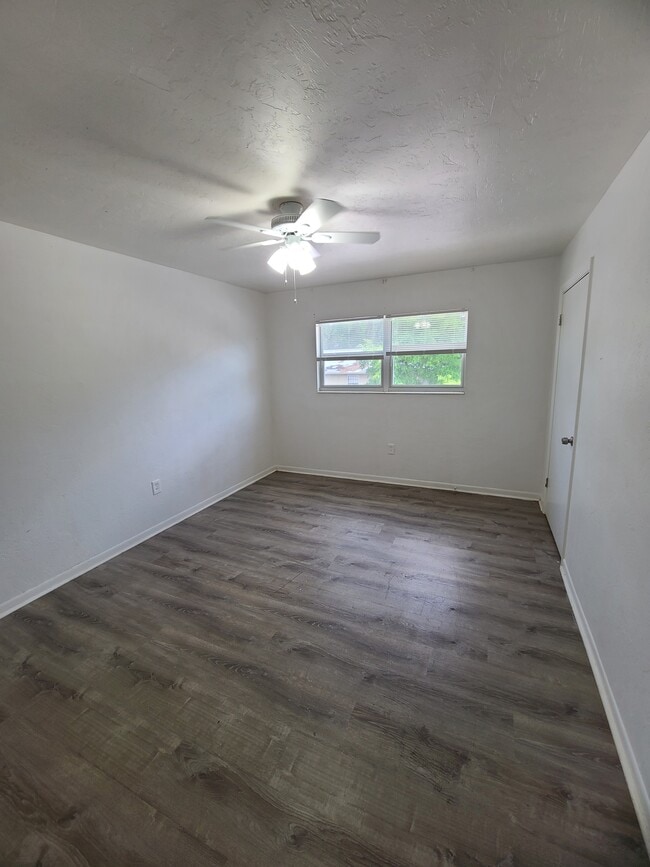 Building Photo - 3202 SW 26 Way