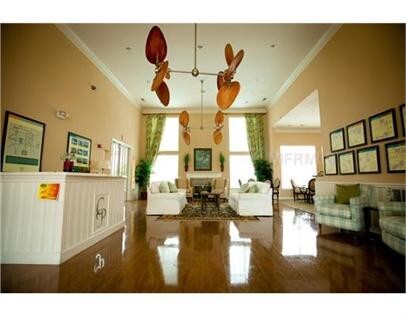 Building Photo - 9037 Lee Vista Blvd