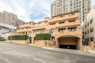 Building Photo - 10523 Ashton Ave