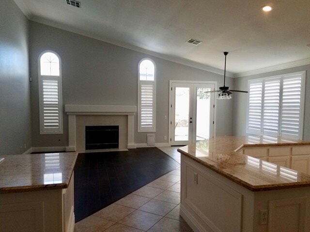 Building Photo - Elegant Single-Story Pool Home in Gated Community with Upgraded Kitchen & Easy-Care Backyard Pool...