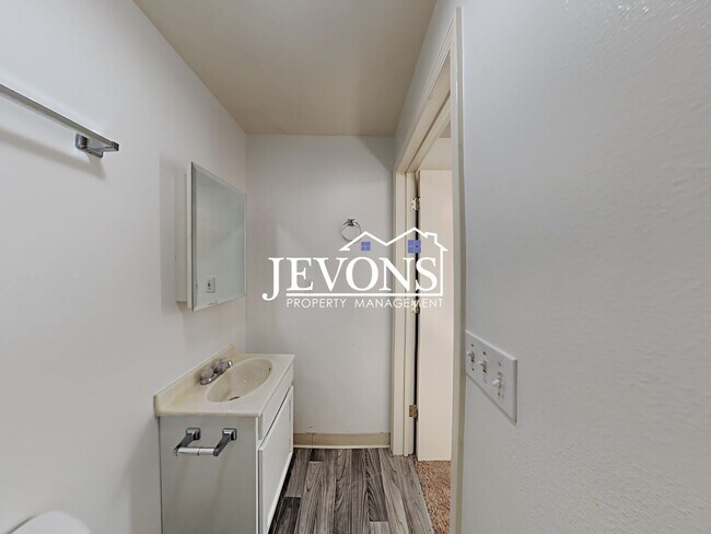 Building Photo - Coming soon! Pet-Friendly 3-Bedroom Home in Naches with Easy Access to Hwy 12