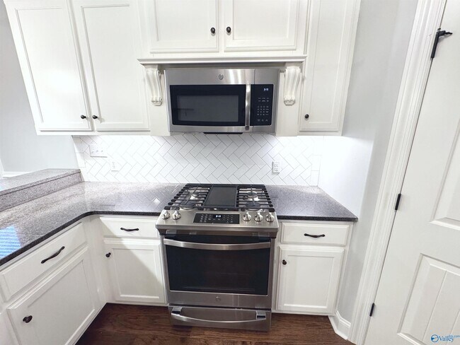 Building Photo - 118 Waxwing St