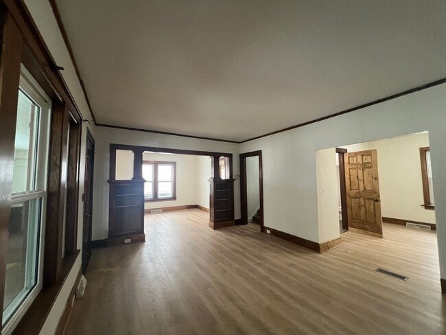 Building Photo - Click the “Apply Now” button or email wapmrentals@gmail.com for a prompt response.