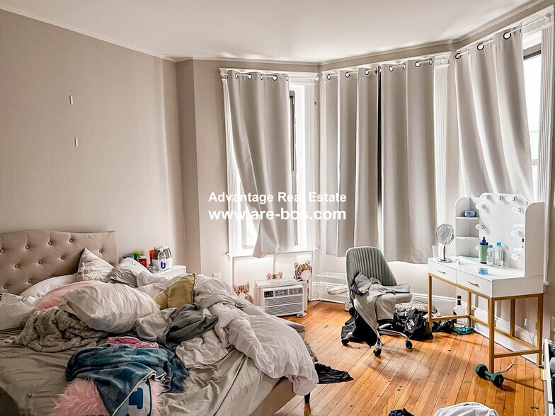 apt 23 - 1066 Commonwealth Ave