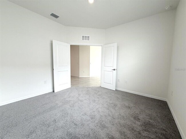 Building Photo - 4730 NW 39th St Rd