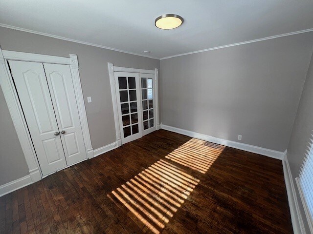 Building Photo - 402 E Elm St