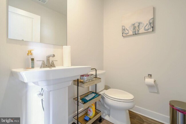 Building Photo - 2816 Arts Vista Blvd