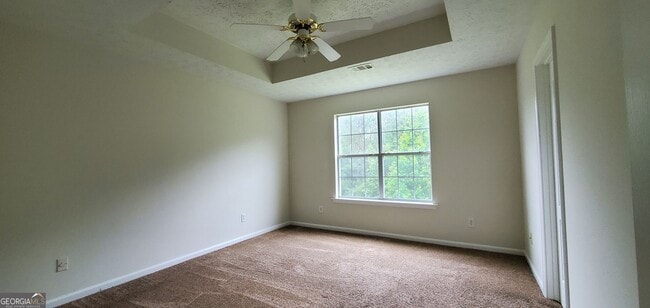 Building Photo - 10600 Redbud Ln