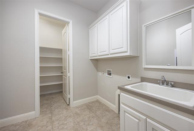 Building Photo - 1336 Grassland Dr