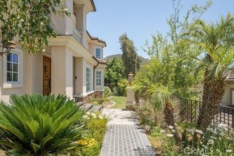 Building Photo - 1562 Arundle Pl