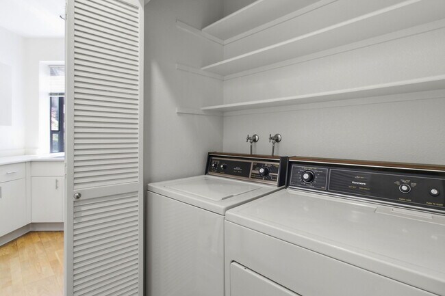 Building Photo - 101 Shorebird Cir