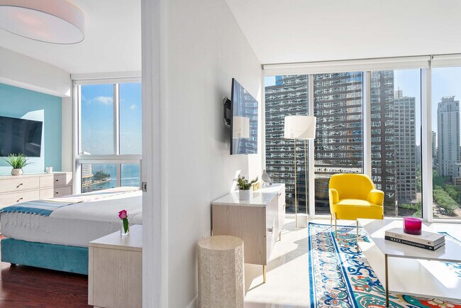 Building Photo - 485 Brickell Ave