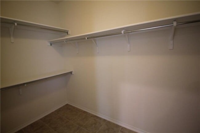 Building Photo - 7200 Altidore Dr
