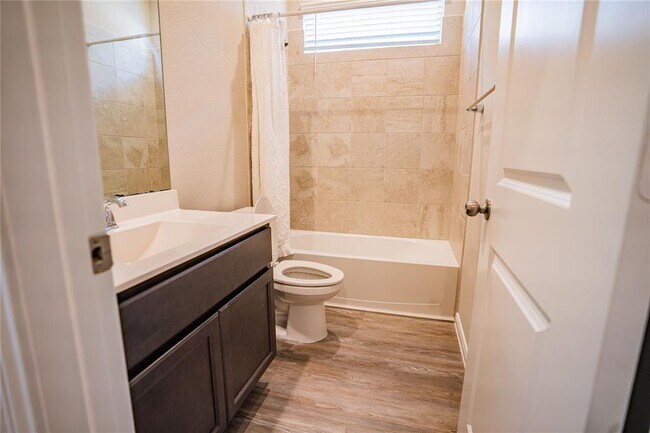 Building Photo - 24227 Brookdale Heights Pl