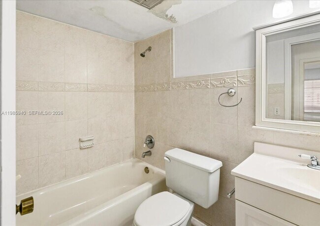 Building Photo - 8701 SW 141st St