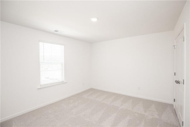 Building Photo - 101 Goshawk St