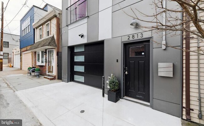 Building Photo - 2813 Tilton St