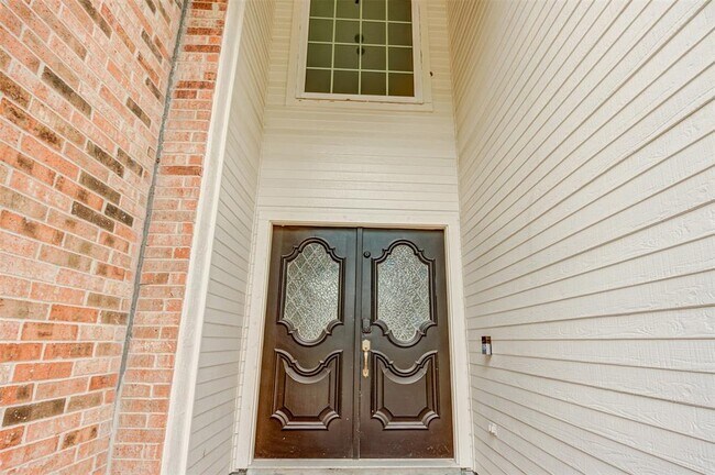 Building Photo - 3422 Mesquite Dr