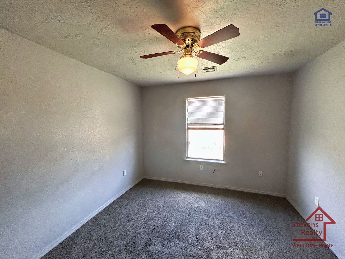 Building Photo - 1302 SW Texas Ave