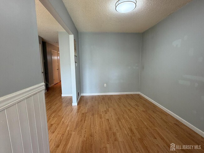 Building Photo - 99 Brookview Cir