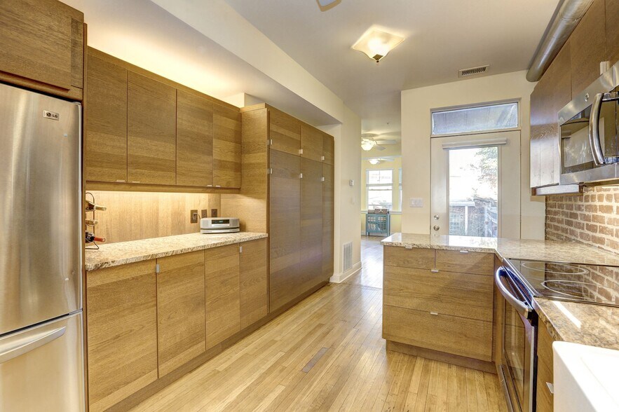 Building Photo - 4114 New Hampshire Ave NW