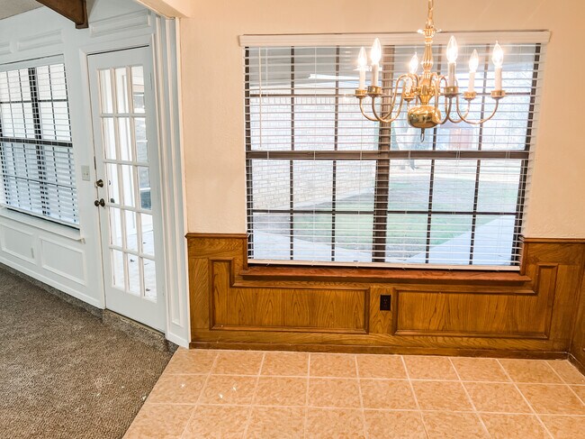 Breakfast nook off the kitchen. - 400 Pine Dr