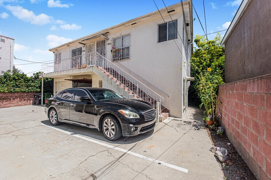 Building Photo - 1214 Orange Grove Ave