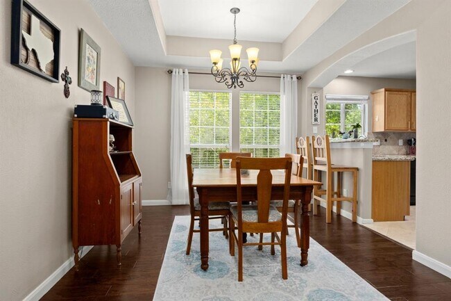 Building Photo - 109 Avonlea Dr